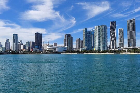 Best hotels in Miami skyline view of the Miami city